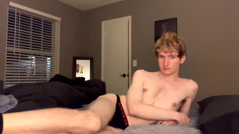 Snapshot of blonde_boi99 chatting on January 13, 3:56 am Blondie online show from January 13, 3:56 am