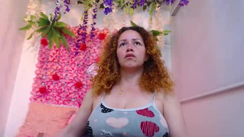 Snapshot of blonde_squirt_ chatting on December 21, 6:59 pm blonde_squirt_ online show from December 21, 6:59 pm