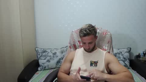 Mr Blond online show from October 17, 8:33 pm