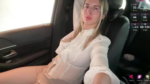 Snapshot of blondevenom chatting on June 1, 1:24 pm OnlyFans livia77 twitter liv20 4u online show from June 1, 1:24 pm