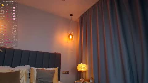 Mia online show from September 10, 11:27 pm