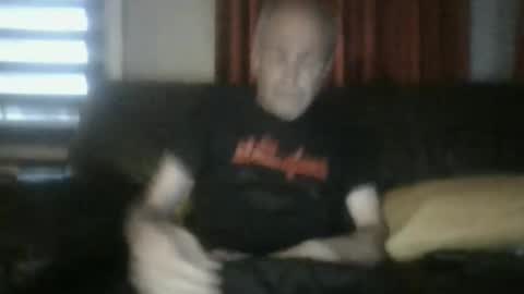 bloody52 online show from April 17, 7:28 pm