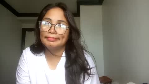 Snapshot of blossy92 chatting on July 25, 12:42 am Blossom online show from July 25, 12:42 am