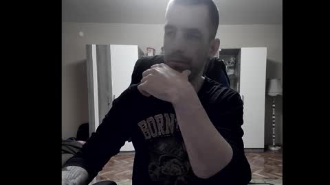 Runaway online show from February 1, 7:45 pm