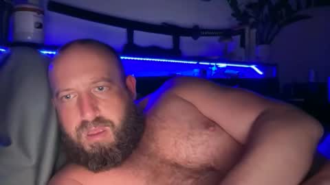 blue_eyes247 online show from May 20, 6:19 am