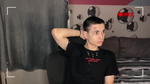 Snapshot of blue_w0rld chatting on November 24, 2:55 am SONNYVAN online show from November 24, 2:55 am