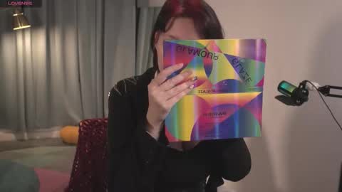 Snapshot of bluebeell chatting on December 1, 5:01 am bluebeell online show from December 1, 5:01 am