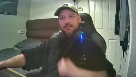 bluebirdflame1 online show from February 19, 3:06 am