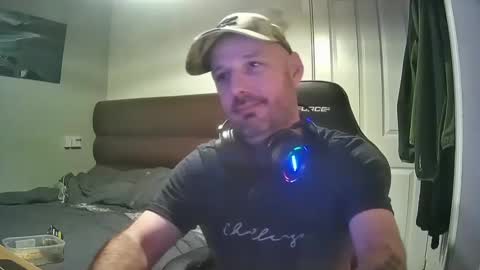 bluebirdflame1 online show from March 12, 12:10 am