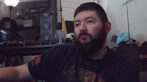 Snapshot of bluecollar117 chatting on February 22, 5:00 pm bluecollar117 online show from February 22, 5:00 pm