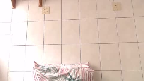 Snapshot of bluedi622952 chatting on March 11, 7:58 am Tee online show from March 11, 7:58 am