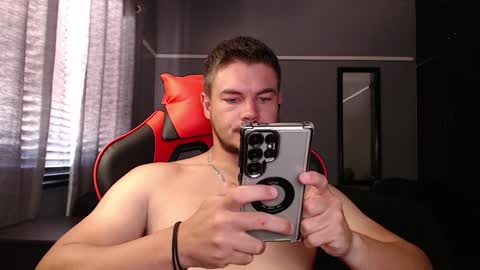 blueeyeboy0 online show from December 17, 9:50 am