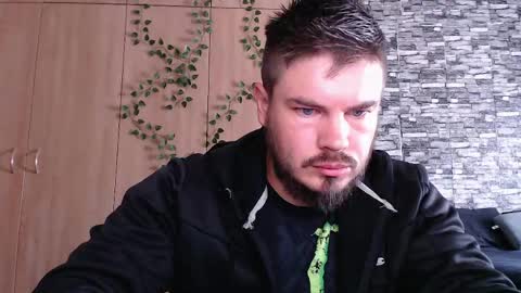 blueeyeboy0 online show from June 1, 8:05 am