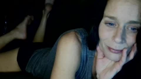 Blueeyedlie online show from April 30, 3:46 am