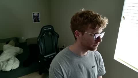 blueeyedtallguy online show from July 12, 8:22 pm