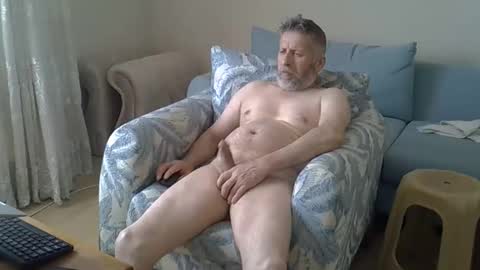 blue online show from April 27, 12:03 pm