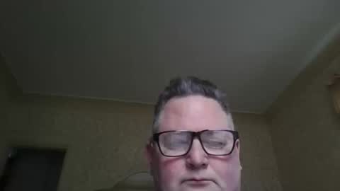 Snapshot of bluemoose70 chatting on November 7, 7:14 pm bluemoose70 online show from November 7, 7:14 pm