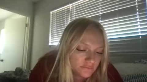 blueyebabyxoxo online show from April 17, 11:19 pm