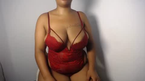 Snapshot of blueyivy chatting on June 18, 9:58 am Babygirl online show from June 18, 9:58 am