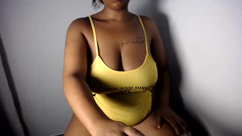 Snapshot of blueyivy chatting on July 7, 10:03 pm Babygirl online show from July 7, 10:03 pm