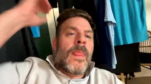 Snapshot of blueylouie8383 chatting on December 31, 2:40 am Blueyloey online show from December 31, 2:40 am