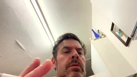 Snapshot of blueylouie8383 chatting on February 8, 2:58 am Blueyloey online show from February 8, 2:58 am