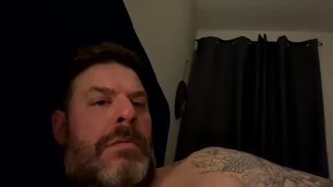 Snapshot of blueylouie8383 chatting on March 5, 1:42 am Blueyloey online show from March 5, 1:42 am