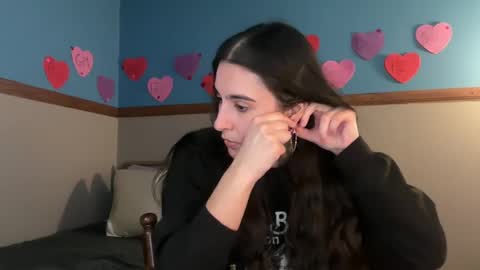 Snapshot of bluntbabe chatting on February 22, 4:29 am Sasha online show from February 22, 4:29 am