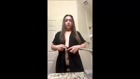 bluntbaby4 online show from June 3, 7:30 pm