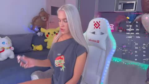 Mikki chan online show from February 20, 8:28 am