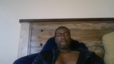 bluuthunder1914 online show from December 20, 2:02 pm