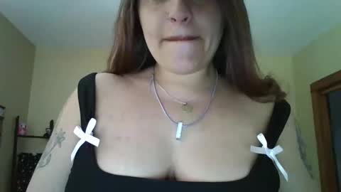 bmarie420 online show from January 18, 6:01 pm