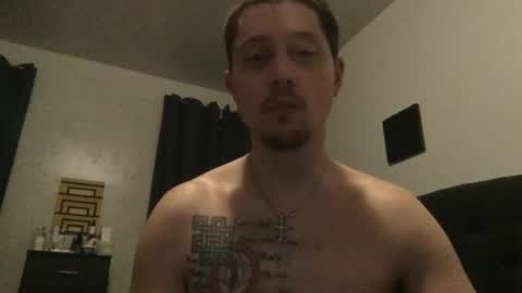 Snapshot of bmiichael327 chatting on November 25, 8:03 am bmiichael327 online show from November 25, 8:03 am