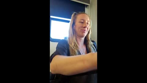 Snapshot of bmorganne420 chatting on December 5, 5:09 pm MamaMorgan online show from December 5, 5:09 pm