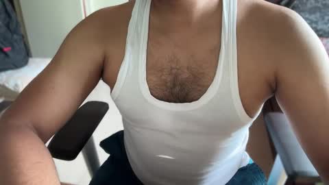 Snapshot of bmporn87 chatting on November 19, 10:15 am Horny Ben online show from November 19, 10:15 am