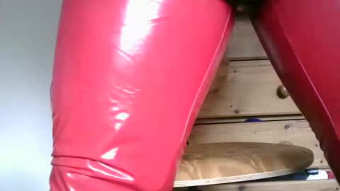 Snapshot of board___stiff chatting on September 19, 8:05 am board___stiff online show from September 19, 8:05 am