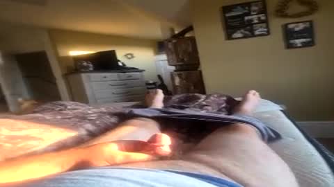 bob1975929936 online show from August 2, 11:52 am