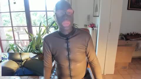 SlaveRobert online show from October 20, 12:27 pm