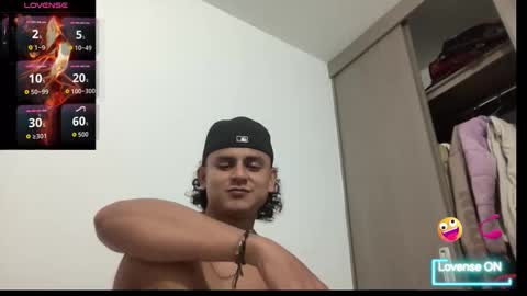 Snapshot of bob_pettersonn chatting on October 26, 2:39 am Bob  INDEPENDENT MODEL online show from October 26, 2:39 am