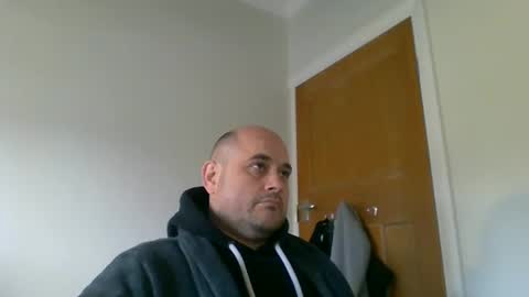 Snapshot of bobabator chatting on March 5, 12:00 pm bobabator online show from March 5, 12:00 pm