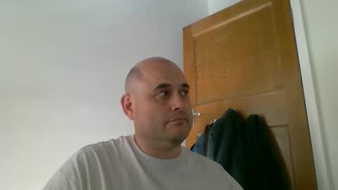 Snapshot of bobabator chatting on September 8, 3:33 pm bobabator online show from September 8, 3:33 pm