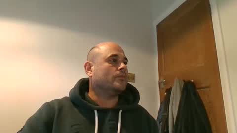 Snapshot of bobabator chatting on September 26, 1:37 pm bobabator online show from September 26, 1:37 pm