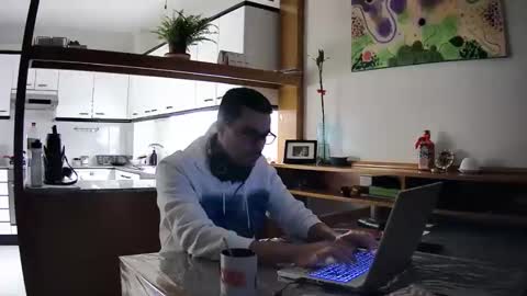 Snapshot of bobber_30 chatting on November 15, 3:52 pm Bobber online show from November 15, 3:52 pm