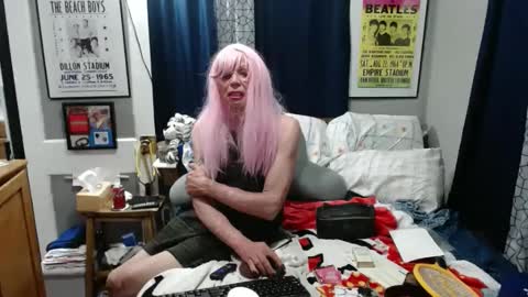 Snapshot of bobbiloosehole chatting on October 10, 2:54 am Bobbi online show from October 10, 2:54 am