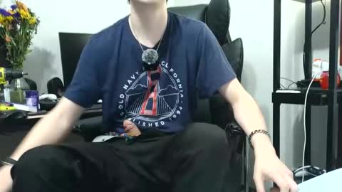Snapshot of bobby72738 chatting on February 14, 3:47 am bobby72738 online show from February 14, 3:47 am