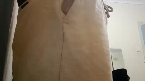 bobby_00x00 online show from March 21, 11:37 am