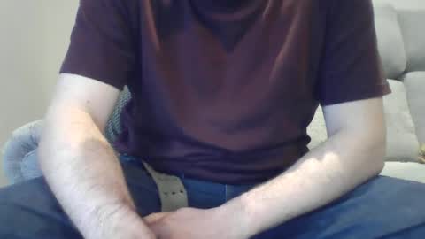 Snapshot of bobby_113 chatting on December 18, 12:51 pm bobby_113 online show from December 18, 12:51 pm