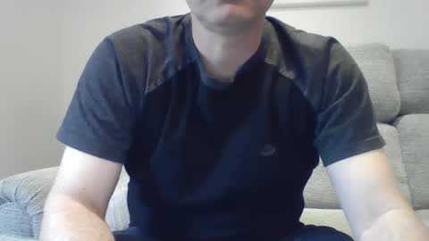 Snapshot of bobby_113 chatting on January 14, 1:06 pm bobby_113 online show from January 14, 1:06 pm