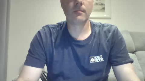 Snapshot of bobby_113 chatting on September 21, 12:45 am bobby_113 online show from September 21, 12:45 am