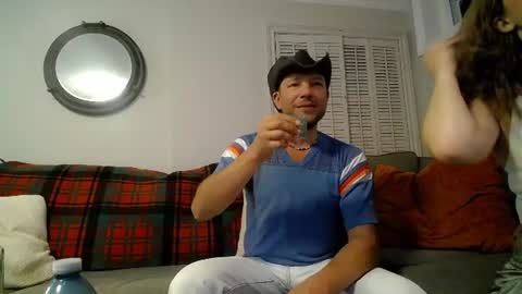 Bobby and Sadie online show from June 18, 4:02 am